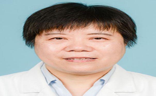 陳麗娜.jpg