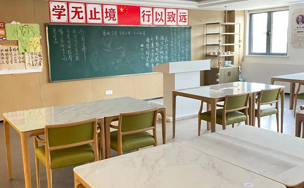 上海市嘉定區(qū)環(huán)境好的養(yǎng)老院-愛以德嘉悅養(yǎng)老院